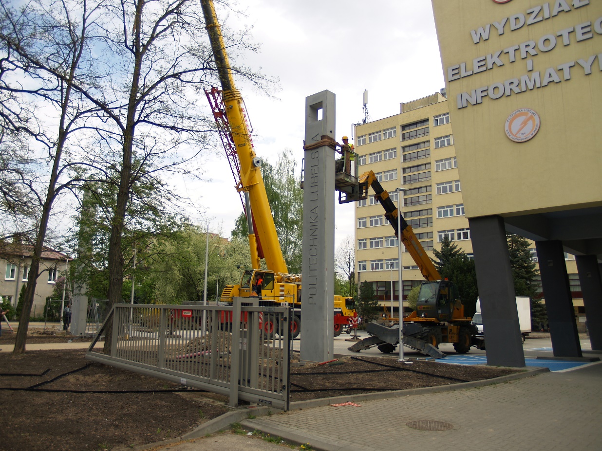 Rewitalizacja terenów zielonych i wykonanie pylonów żelbetowych przy Politechnice Lubelskiej